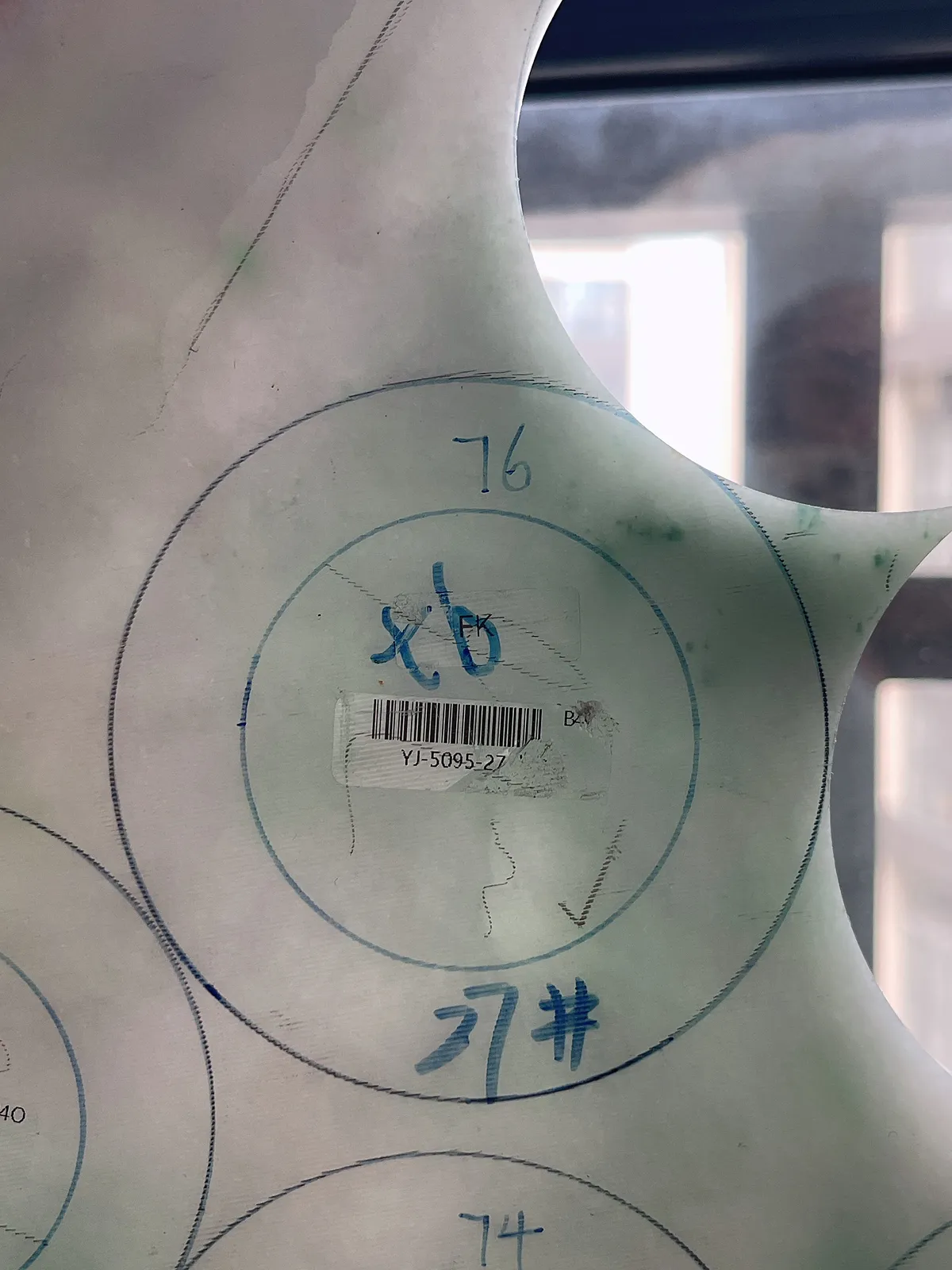 翡翠板料，⭕️正圈最大做60，圆条最大做56