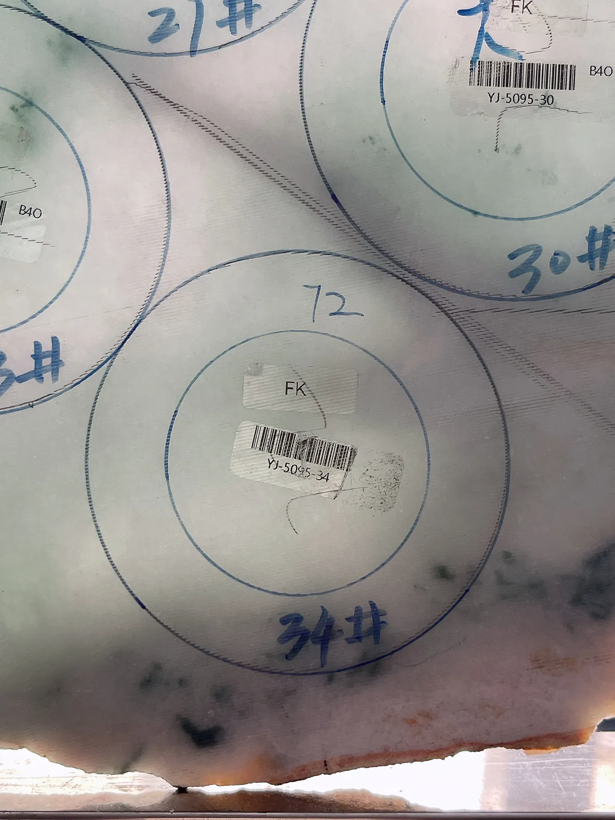 翡翠板料，⭕️正圈最大做56，圆条最大做52