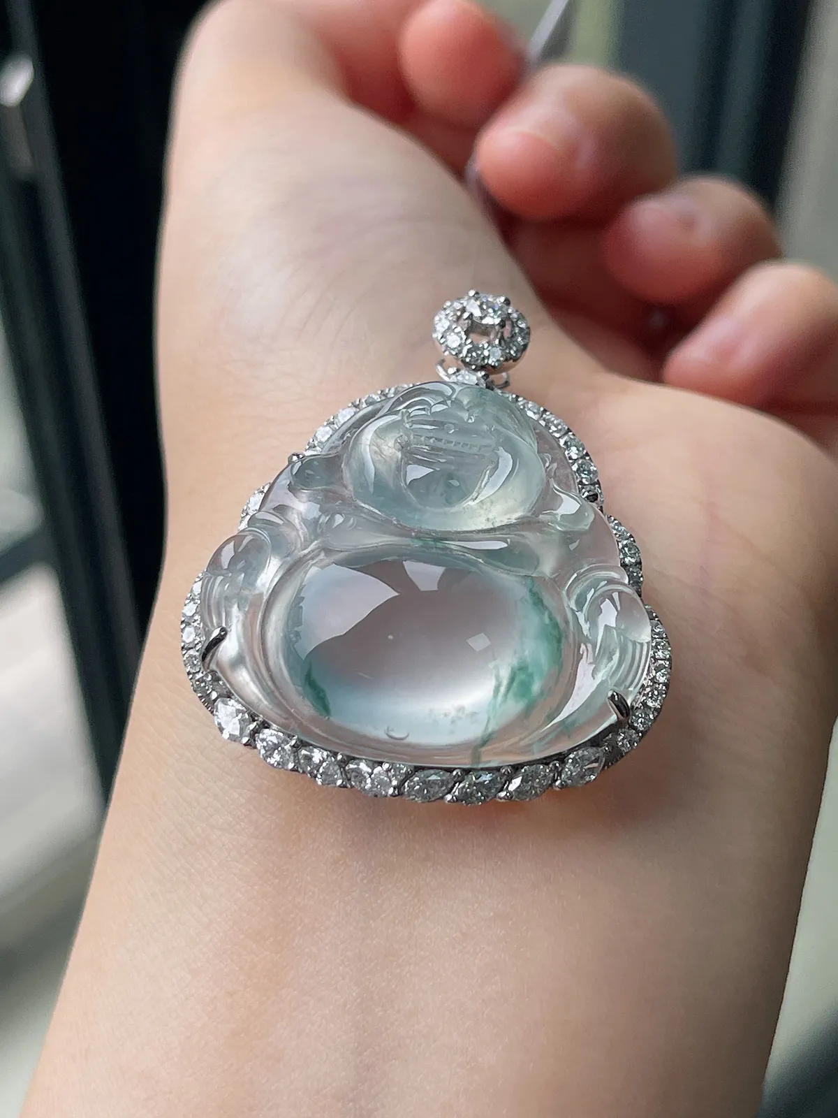 翡翠冰种白色飘花吊坠，印记：G750