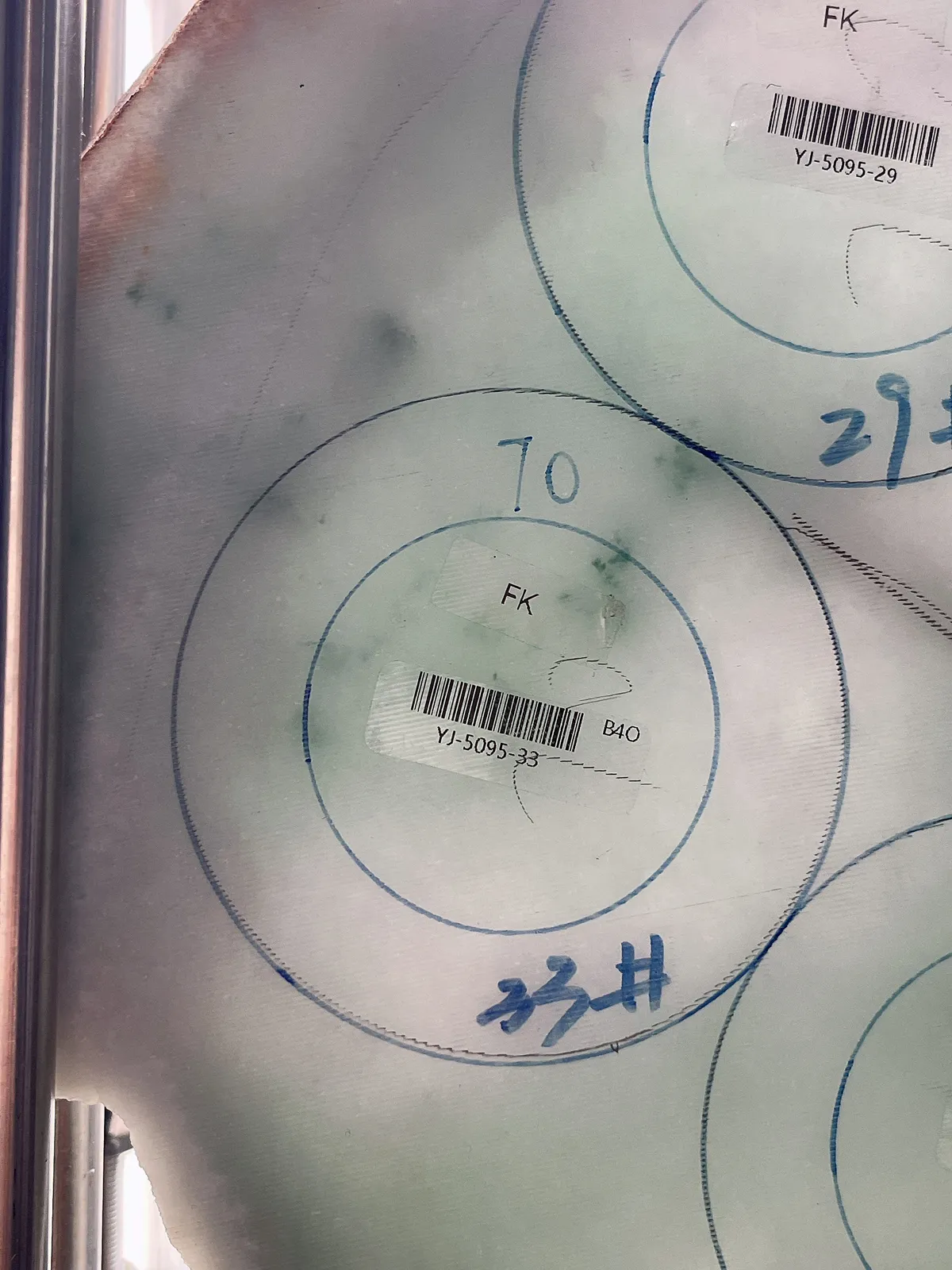 翡翠板料，⭕️正圈最大做54，圆条最大做50