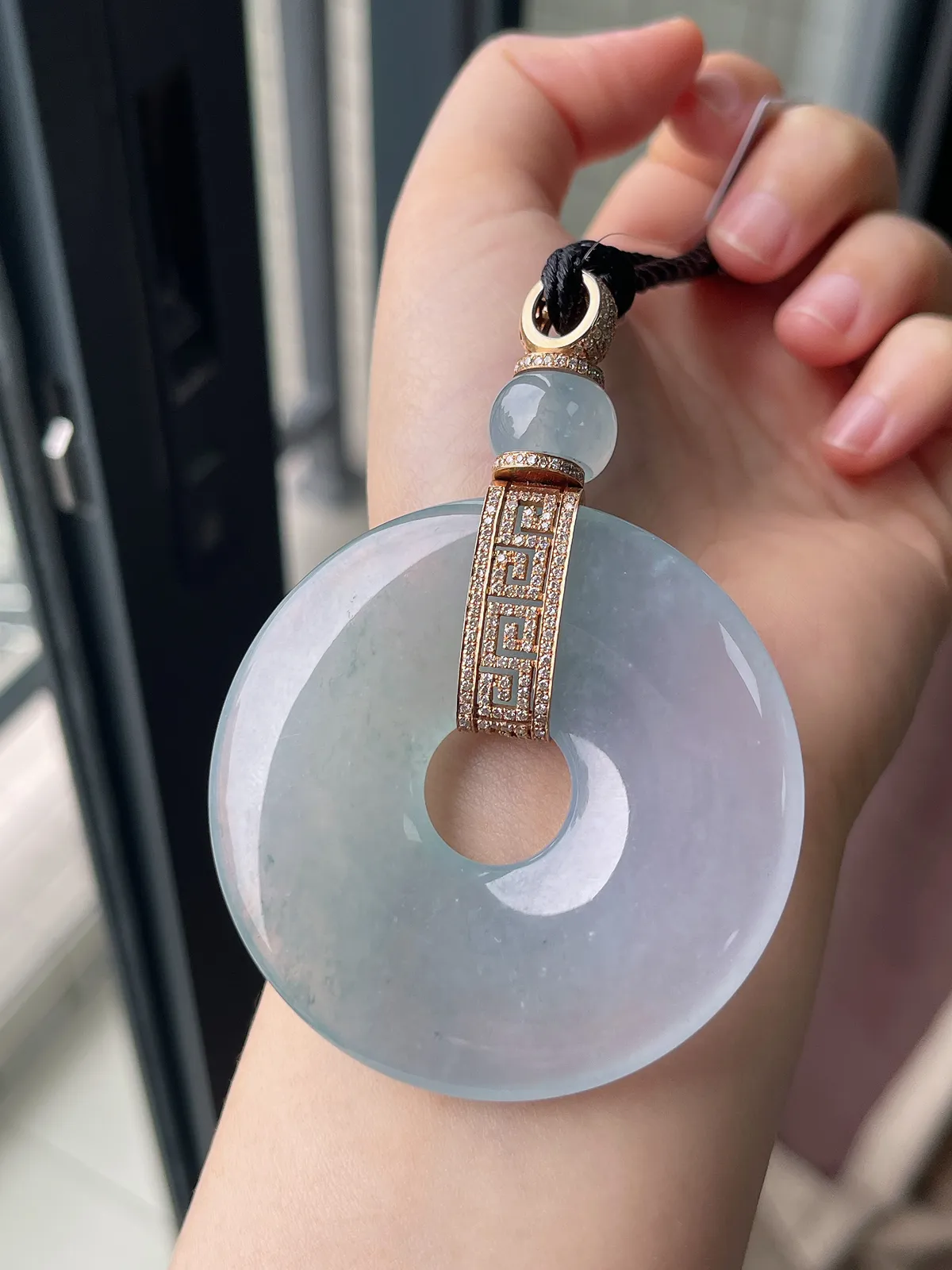 翡翠冰种春带彩平安扣，伴钻石