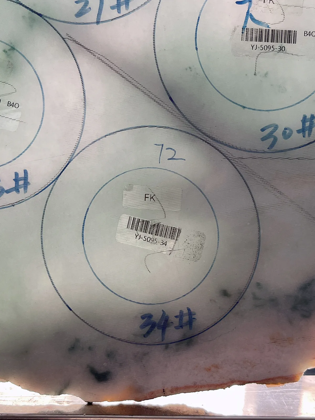 翡翠板料，⭕️正圈最大做56，圆条最大做52