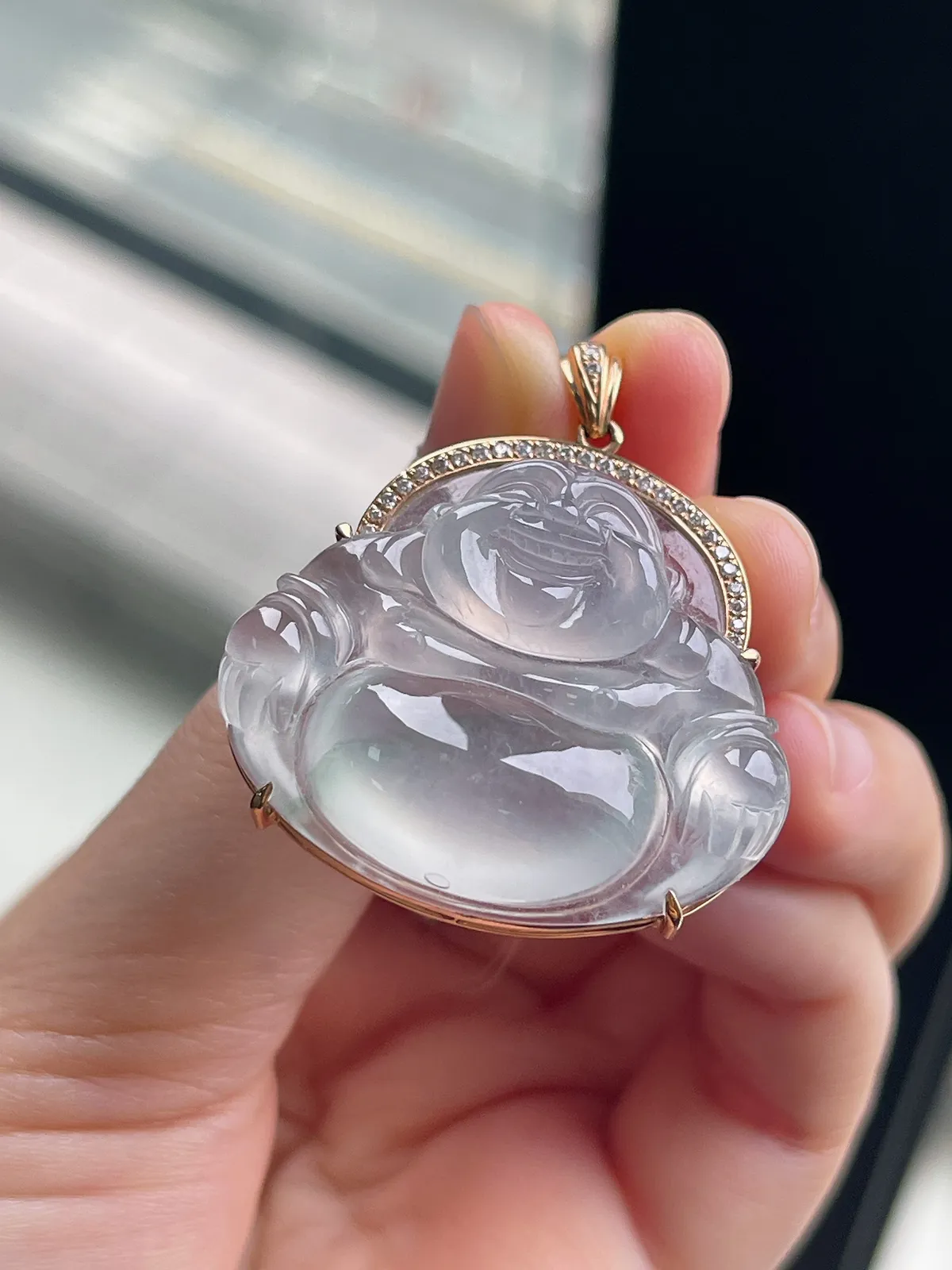 翡翠冰种飘花吊坠，印记：G750,伴钻石