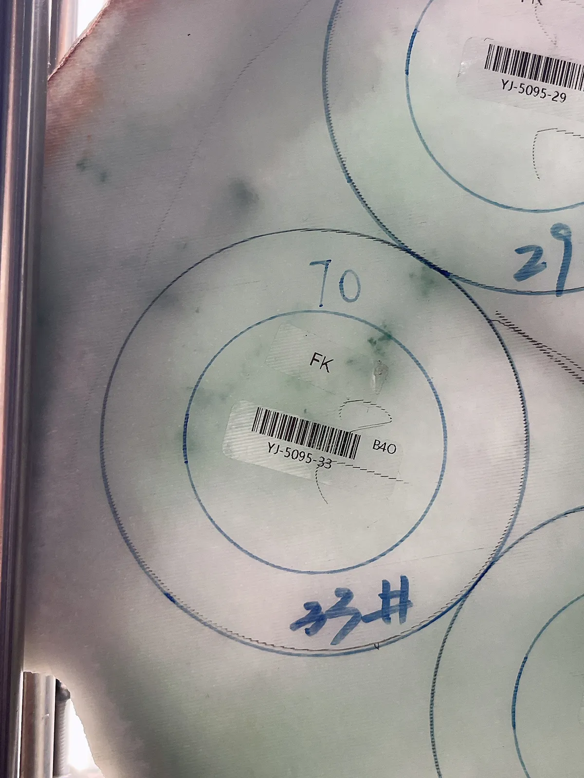 翡翠板料，⭕️正圈最大做54，圆条最大做50