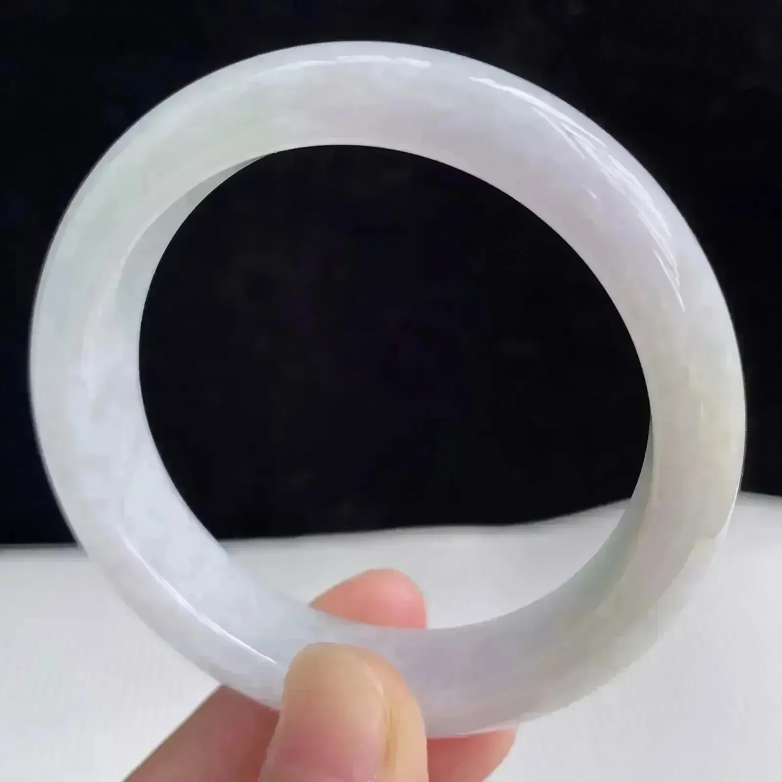 翡翠A货水润好种水52mm正圈手镯 48.48克