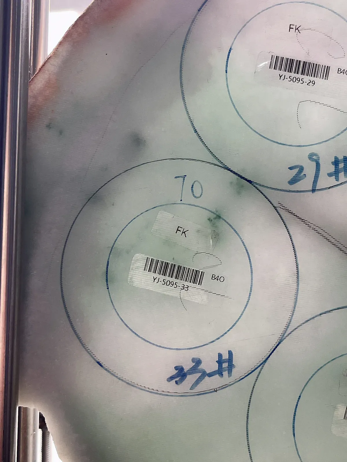 翡翠板料，⭕️正圈最大做54，圆条最大做50