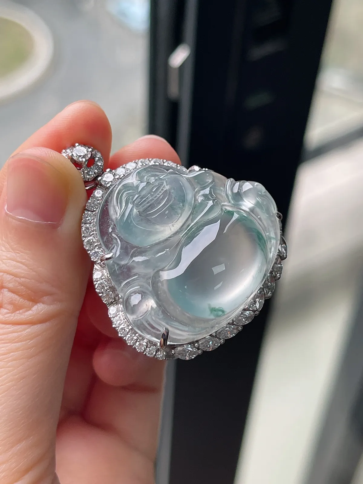 翡翠冰种白色飘花吊坠，印记：G750