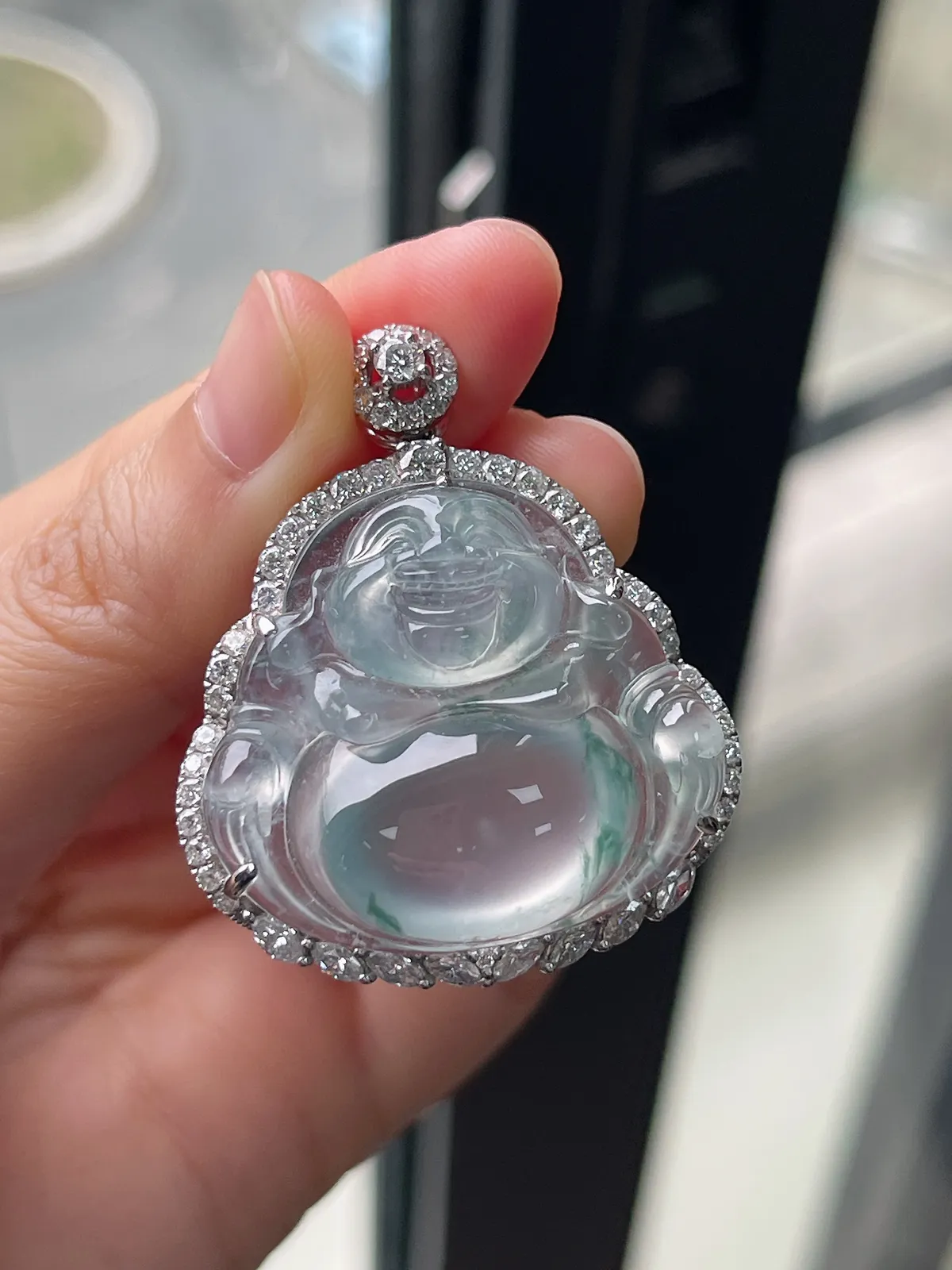 翡翠冰种白色飘花吊坠，印记：G750