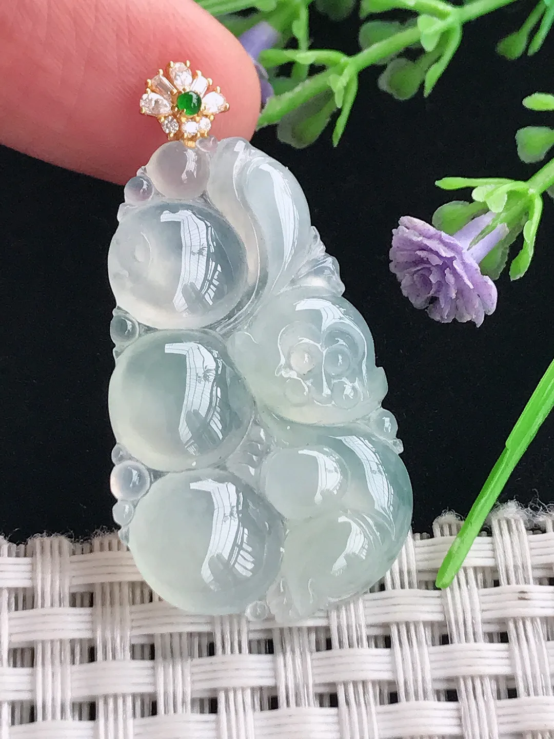 实拍A货翡翠35.6/22/4.6老坑18k金镶嵌冰种灵猴献寿吊坠翡翠生肖猴挂件