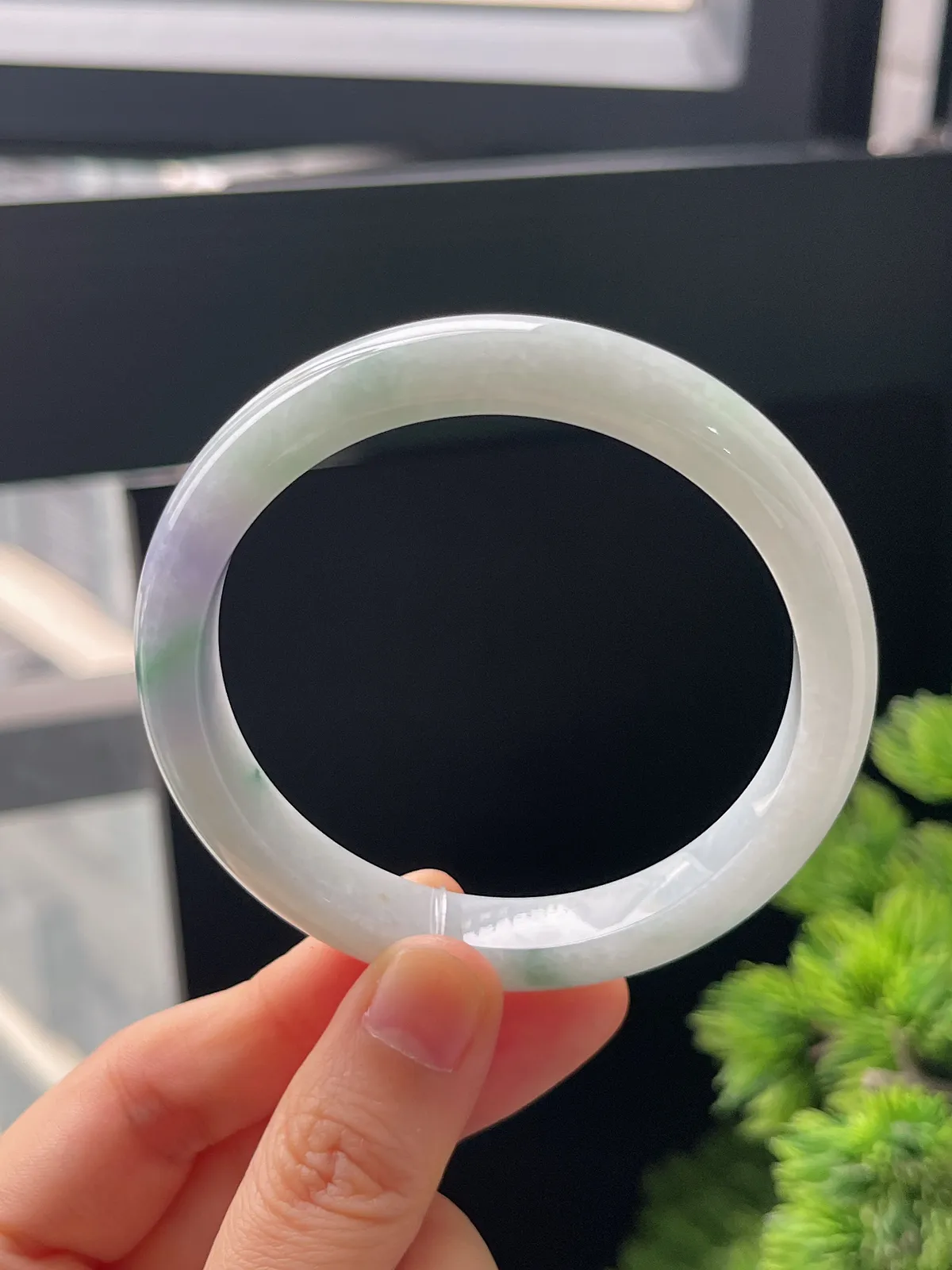 正圈56.3圈口，翡翠糯化种春带彩手镯