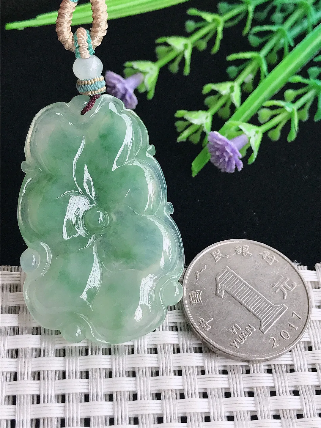 实拍A货翡翠45.6/29.5/5老坑冰胶水灵满绿荷叶鱼吊坠翡翠连年有余挂件