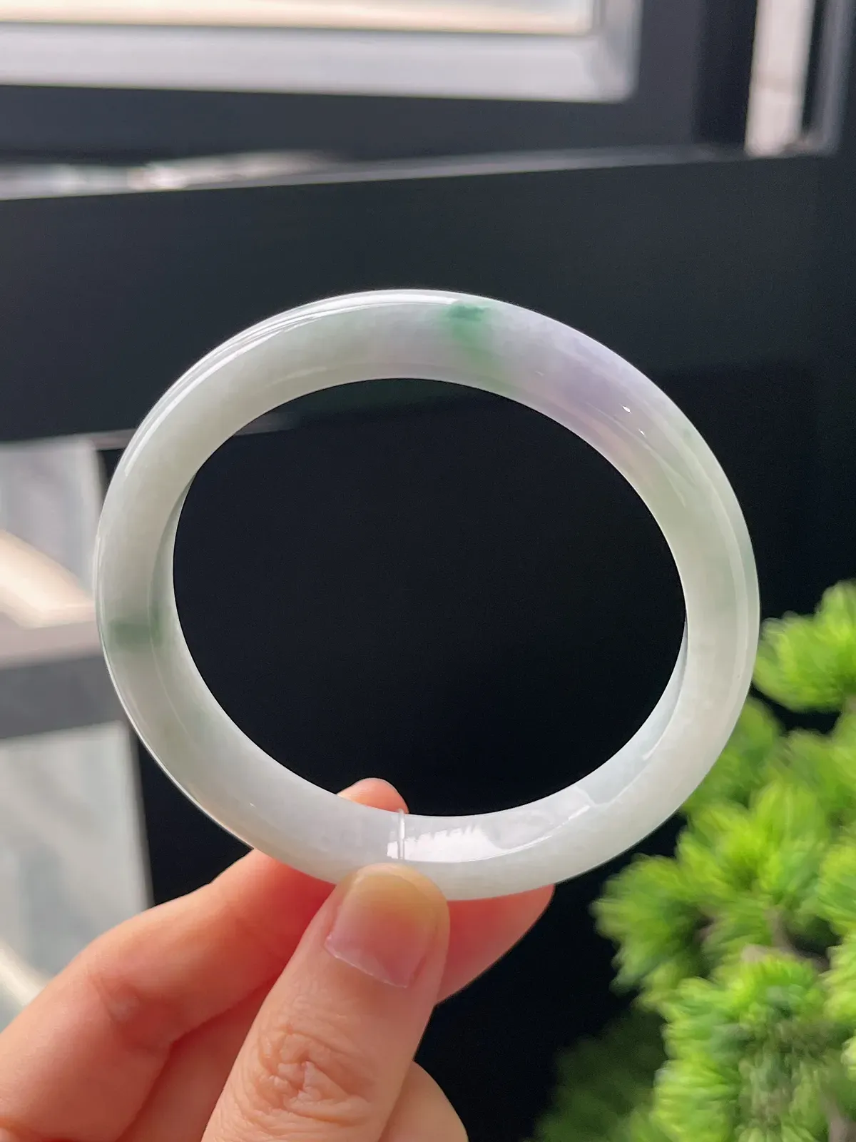 正圈56.3圈口，翡翠糯化种春带彩手镯