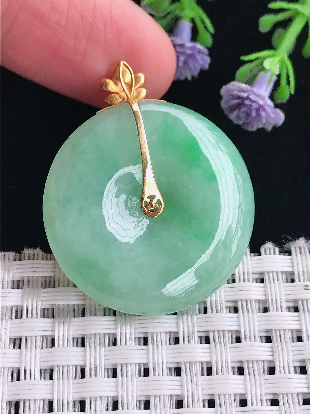 实拍A货翡翠28.6/5.8老坑18k金镶嵌果绿色平安扣吊坠翡翠挂件