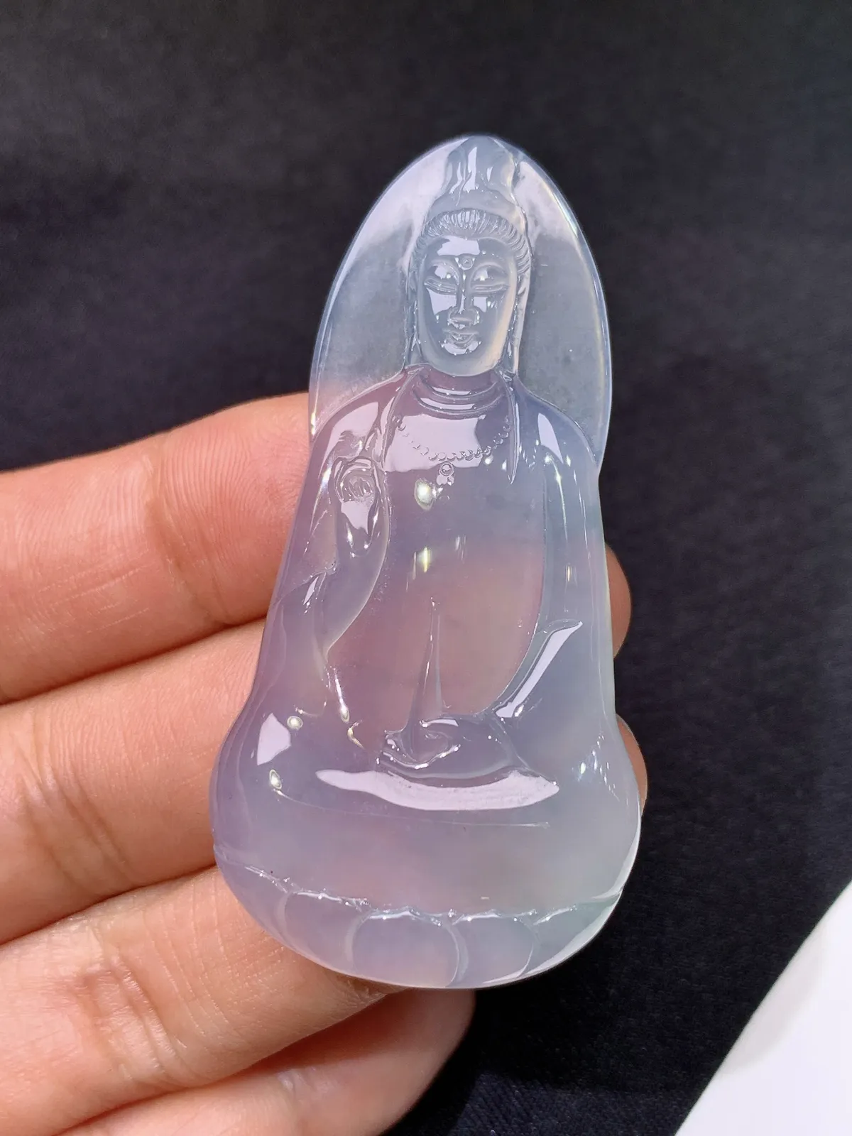 素衣净瓶观音，冰冰润润，玉质细腻，种水足，Ls整体尺寸56.2*28.9*4.8