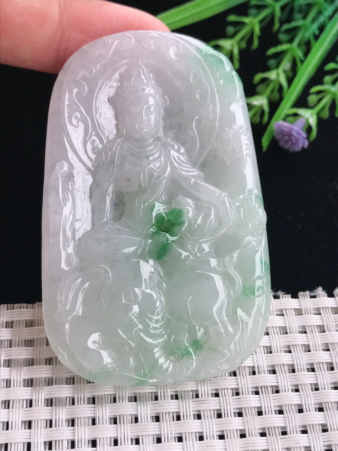 实拍A货翡翠72/46.5/8老坑冰润飘绿普贤菩萨吊坠翡翠挂件