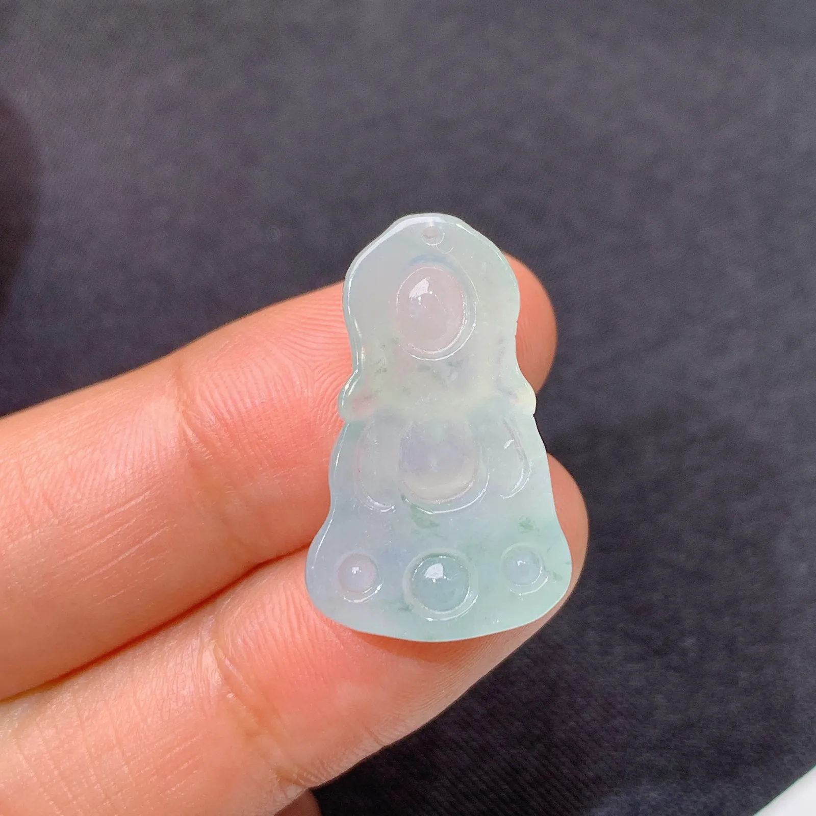 飘花宝宝佛吊坠，质地细腻，001整体尺寸24.2*14.7*5.3