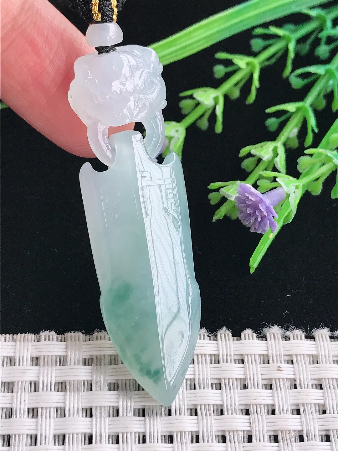 实拍A货翡翠57.5/17/8老坑冰胶水灵冰飘花仿古宝剑吊坠翡翠挂件