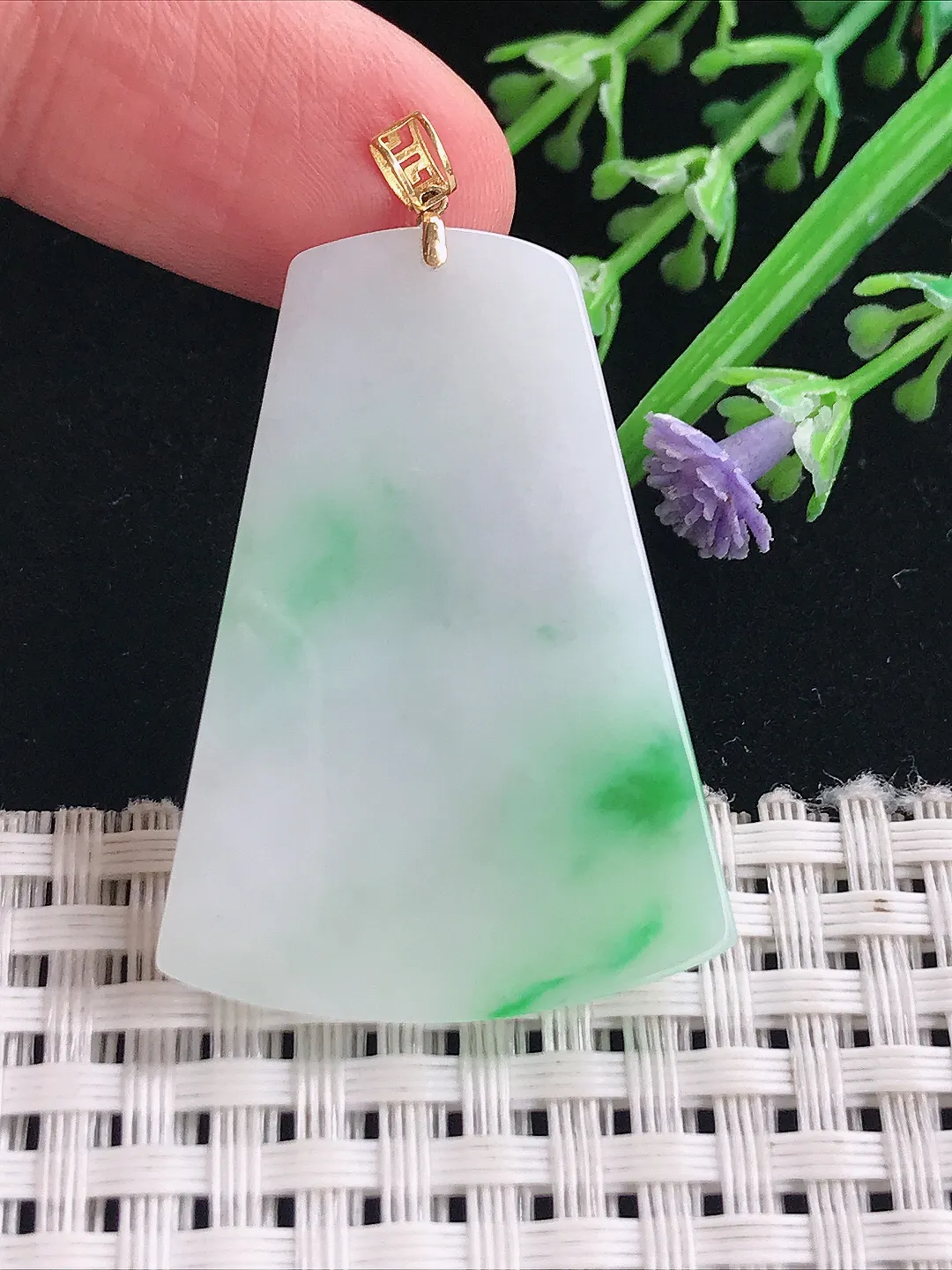 实拍A货翡翠39.2/28.7/4老坑冰润水灵飘阳绿无事牌吊坠翡翠挂件