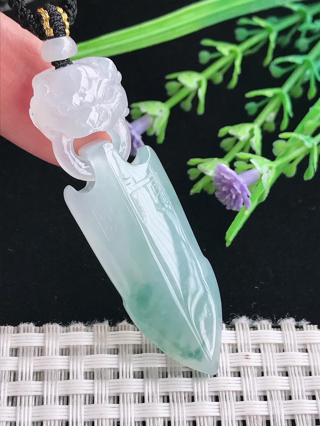 实拍A货翡翠57.5/17/8老坑冰胶水灵冰飘花仿古宝剑吊坠翡翠挂件