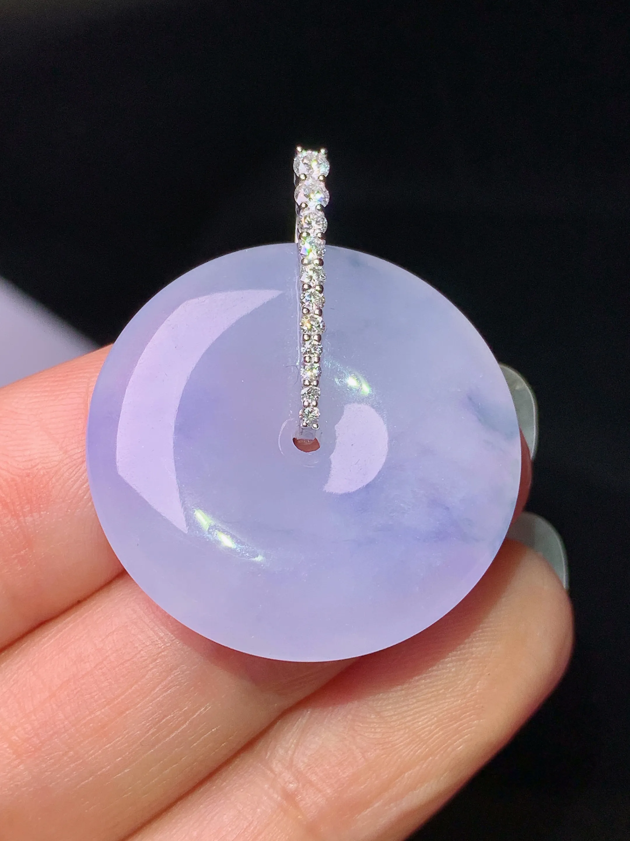 18k金钻镶嵌紫罗兰平安扣吊坠 玉质细腻 水润亮眼 整体尺寸32.2*26.7*5.5