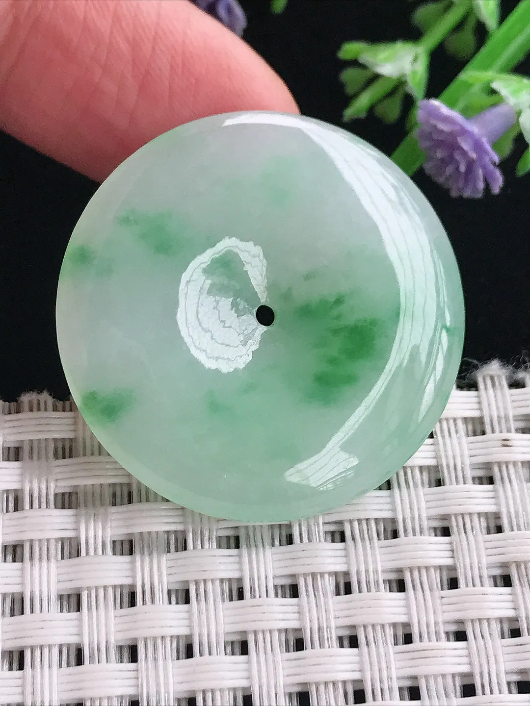 实拍A货翡翠32.2/5.5老坑冰润起胶飘阳绿平安扣吊坠翡翠挂件