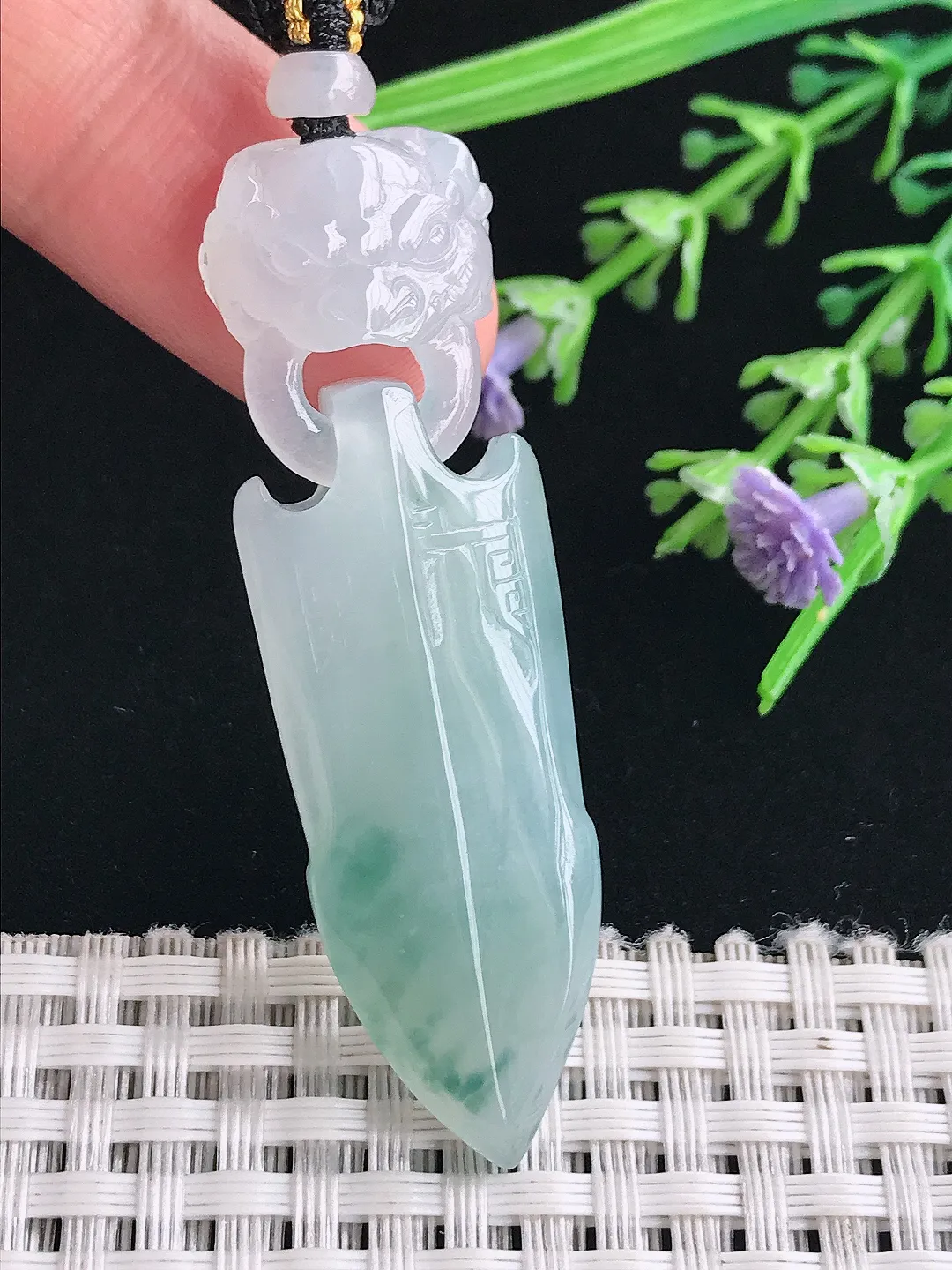 实拍A货翡翠57.5/17/8老坑冰胶水灵冰飘花仿古宝剑吊坠翡翠挂件