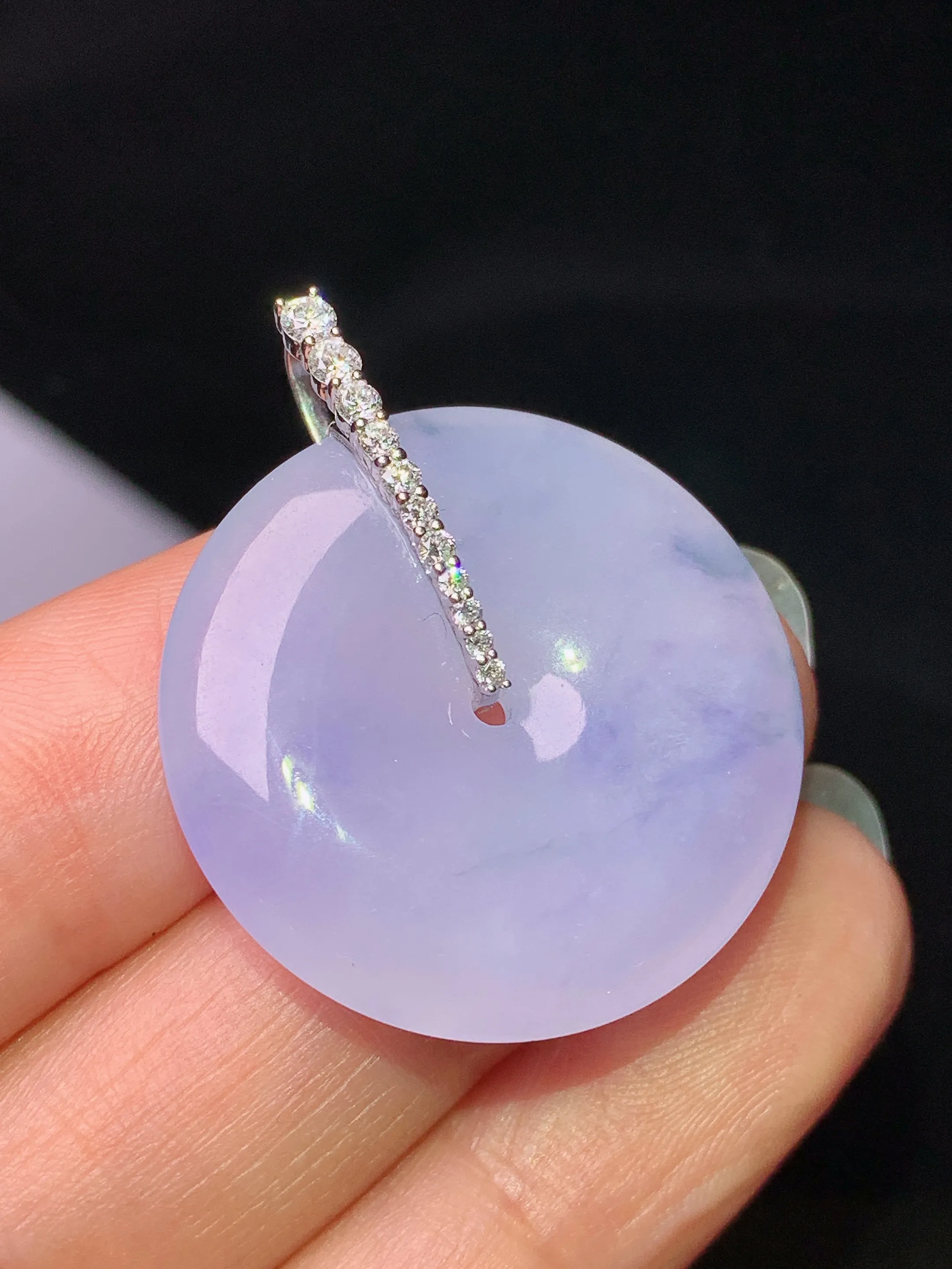 18k金钻镶嵌紫罗兰平安扣吊坠 玉质细腻 水润亮眼 整体尺寸32.2*26.7*5.5