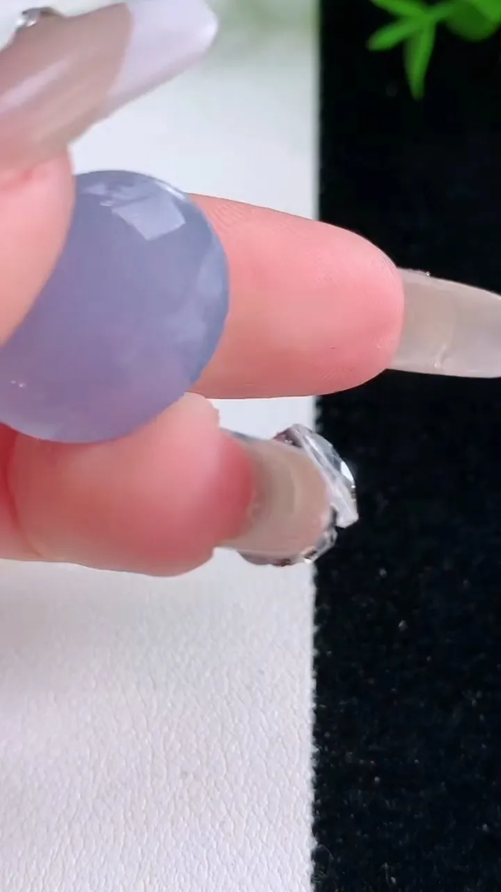 天然A货翡翠紫罗兰镶嵌件，尺寸19.3-17.5-9，重量:5.20g
3月4日