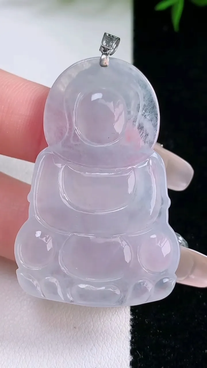 天然A货翡翠种白冰观音菩萨吊坠，尺寸46.3-30.5-4.3，重量:12.58g
3月4日