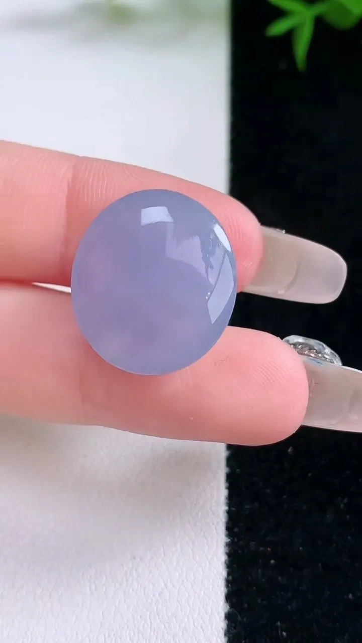 天然A货翡翠紫罗兰镶嵌件，尺寸19.3-17.5-9，重量:5.20g
3月4日