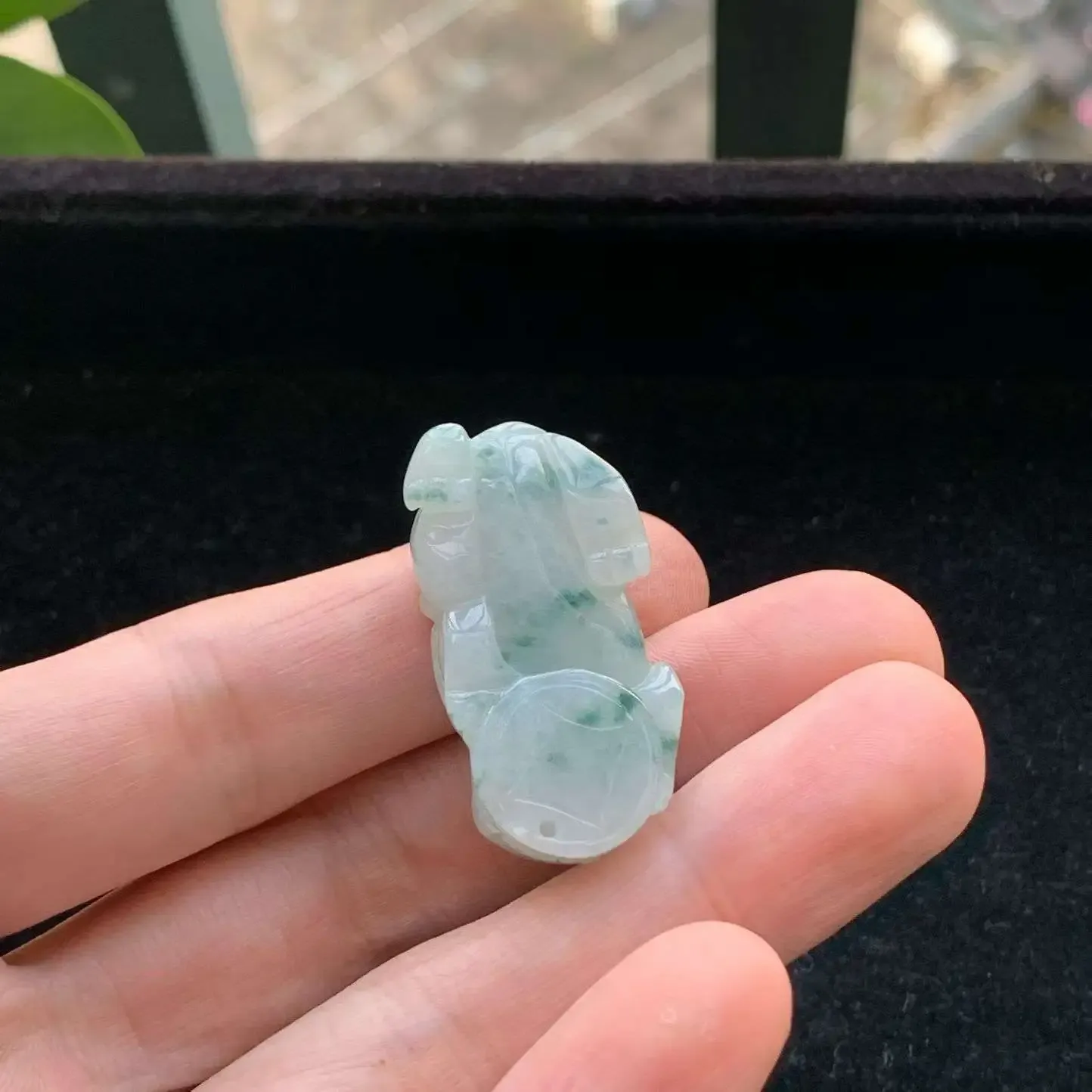 A货天然翡翠冰糯种飘花貔貅吊坠重量19.47
3月4日