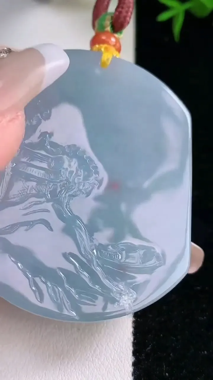 天然A货翡翠紫罗兰大日如来吊坠，尺寸52-44.8-11.8，重量:65.71g
3月5日