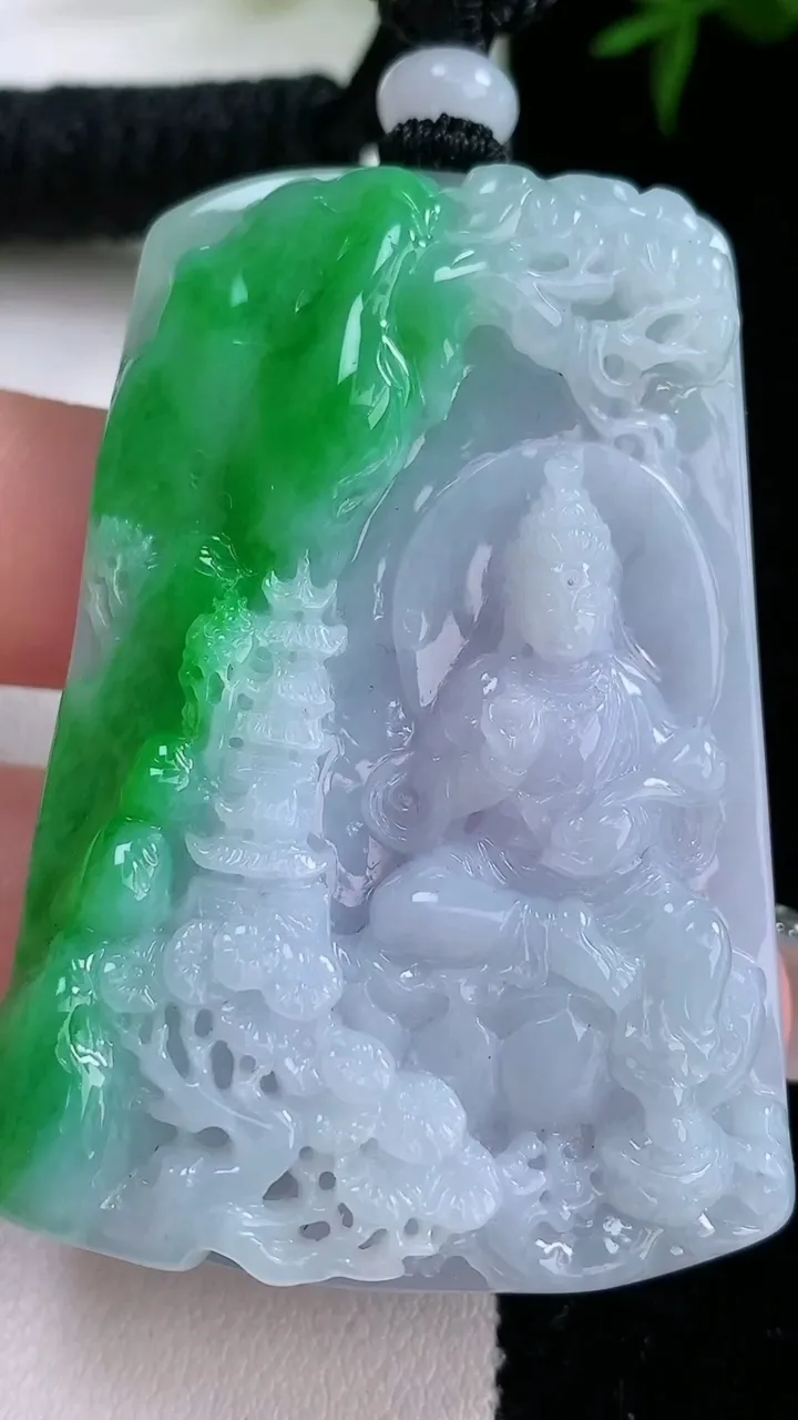 天然A货翡翠山水观音菩萨吊坠，尺寸54.5-38.3-11.3，重量:48.98g
3月5日