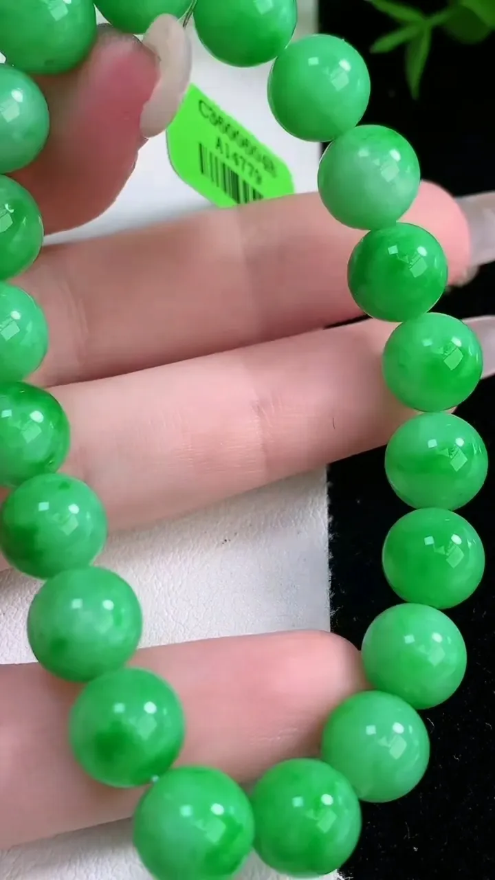 天然A货翡翠圆珠手串，尺寸9.2-20颗，重量:28.42g3月5日
工厂直销收藏佳品,种好水足，色