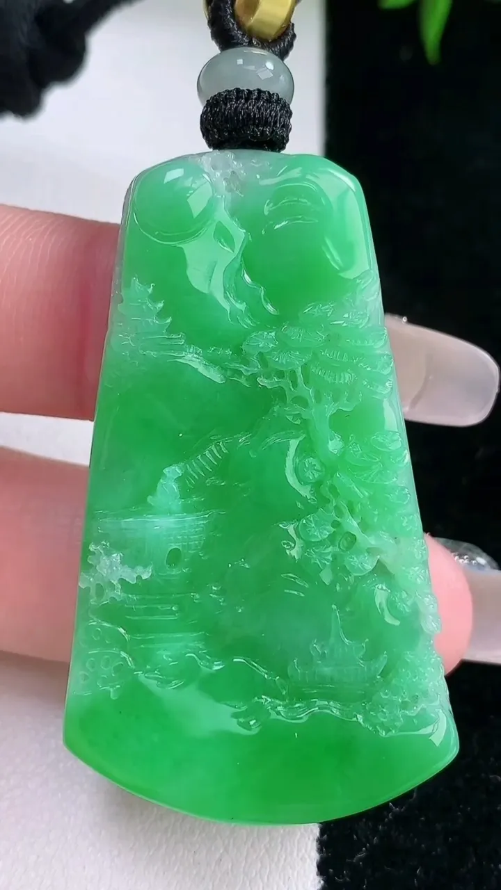 天然A货翡翠山水牌吊坠，尺寸47.4-28-8，重量:24.26g
3月5日