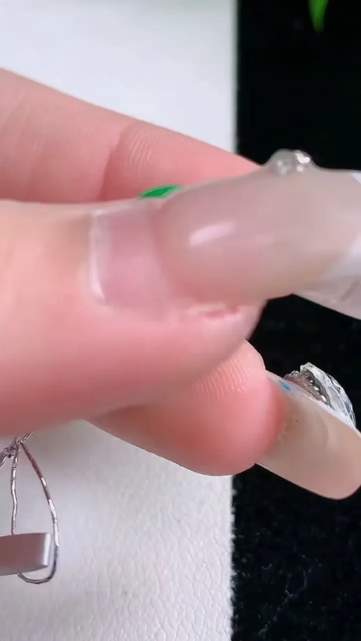 天然A货翡翠貔貅吊坠，尺寸19.8-14.2-9.7，重量:6.72g
3月5日