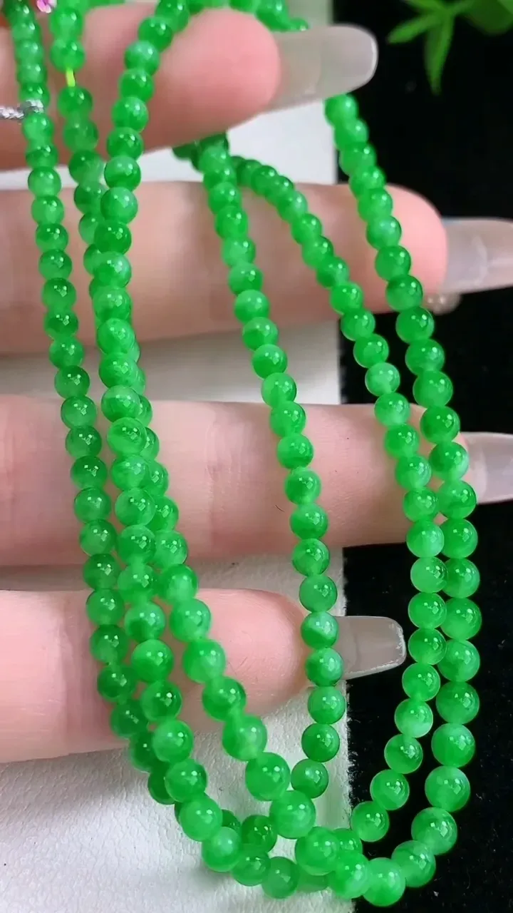 天然A货翡翠小米珠项链，尺寸3-183颗，重量:13.04g3月5日
工厂直销收藏佳品,种好水足，色