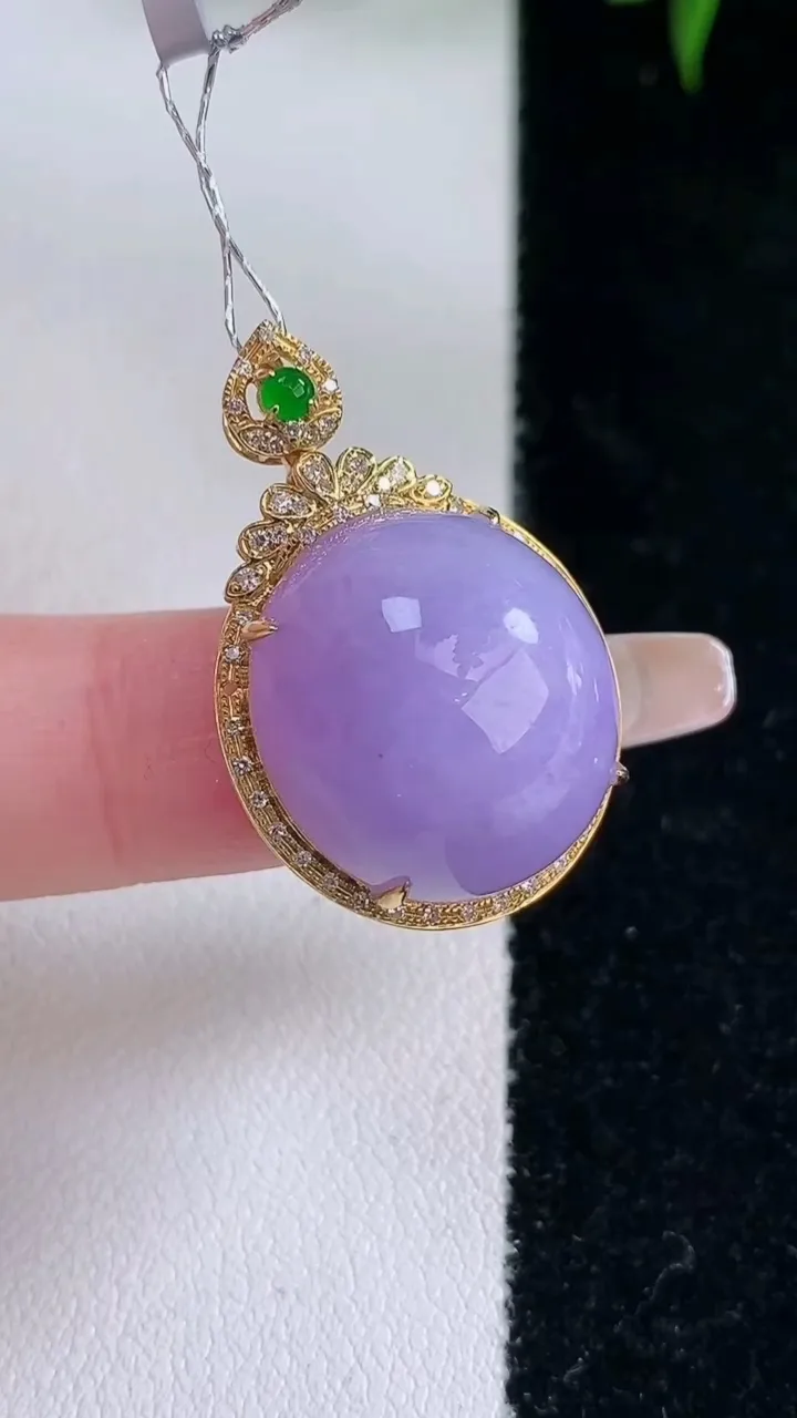 天然A货翡翠18K金紫罗兰蛋面吊坠，尺寸28.7-18.7-12.7，裸石17.6-16重量:6.8