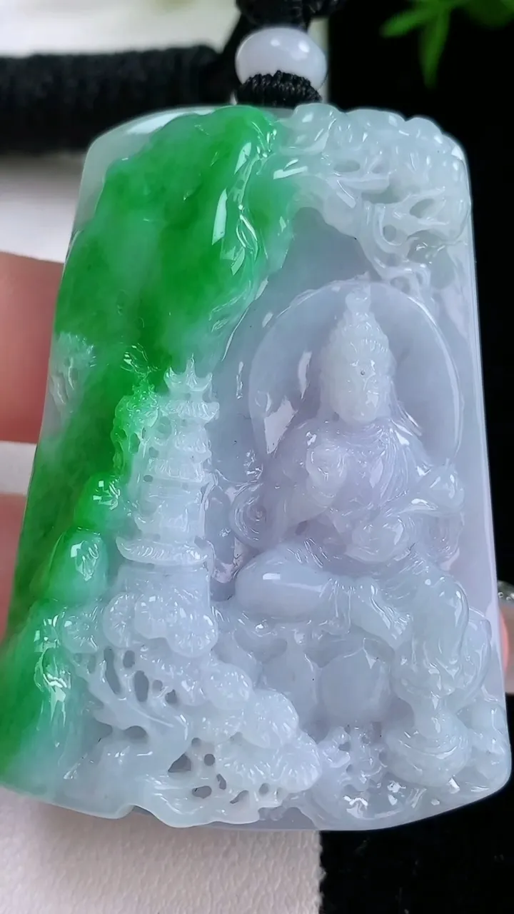 天然A货翡翠山水观音菩萨吊坠，尺寸54.5-38.3-11.3，重量:48.98g
3月5日