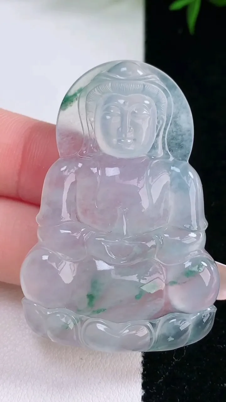 天然A货翡翠种飘花观音菩萨吊坠，尺寸49.8-34.5-5，重量:16.50g
3月5日