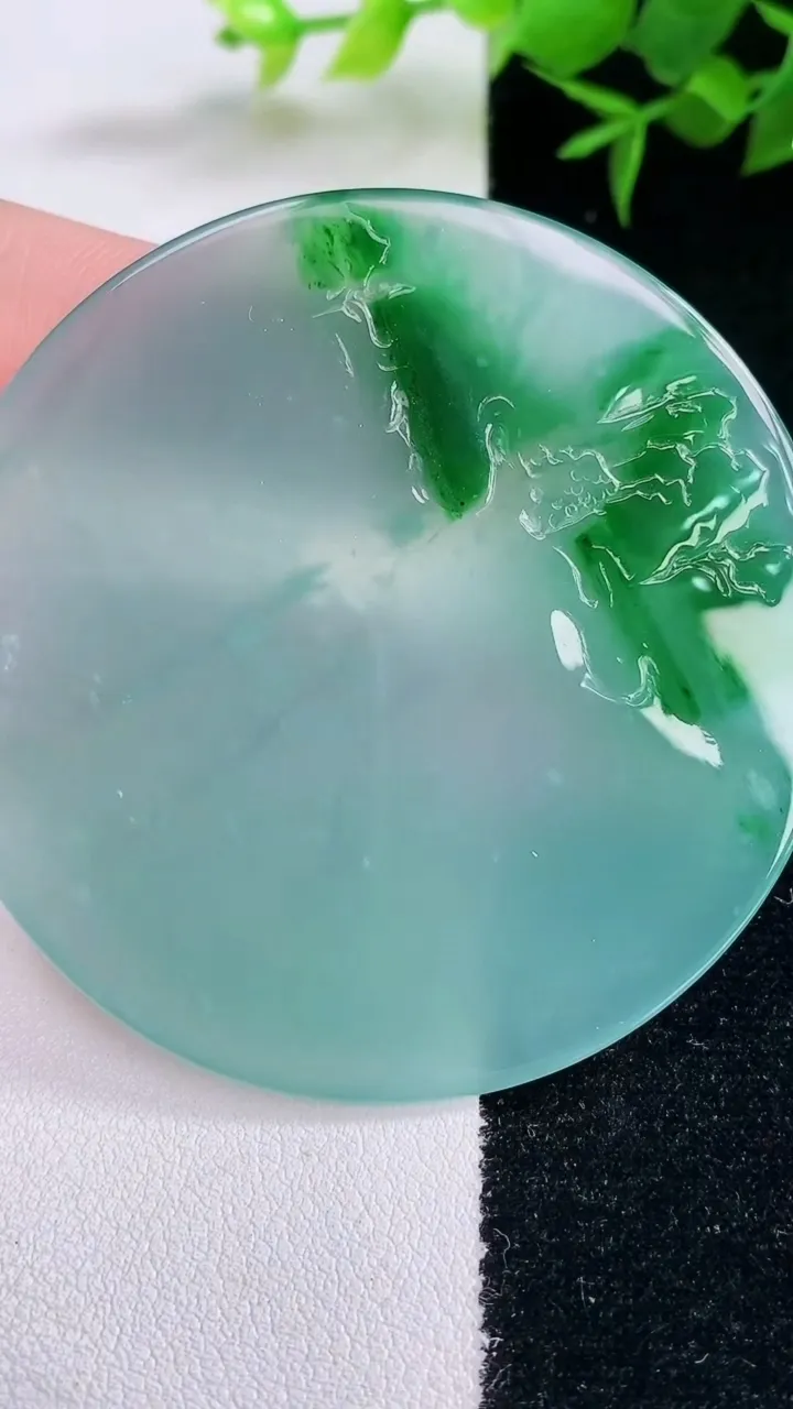 天然A货翡翠山水牌吊坠，尺寸58.3-3.4，重量:31.27g
3月5日