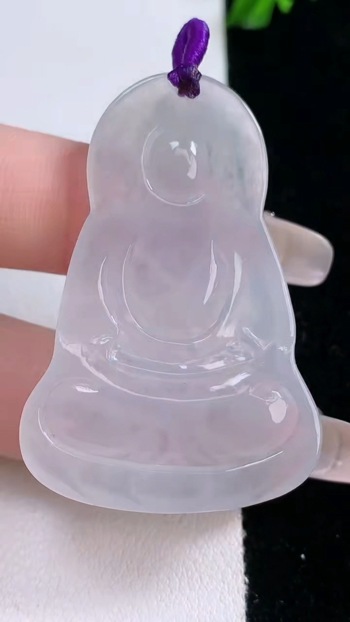 天然A货翡翠阿弥陀佛，尺寸47.3-32.2-4，重量:12.65g
3月6日