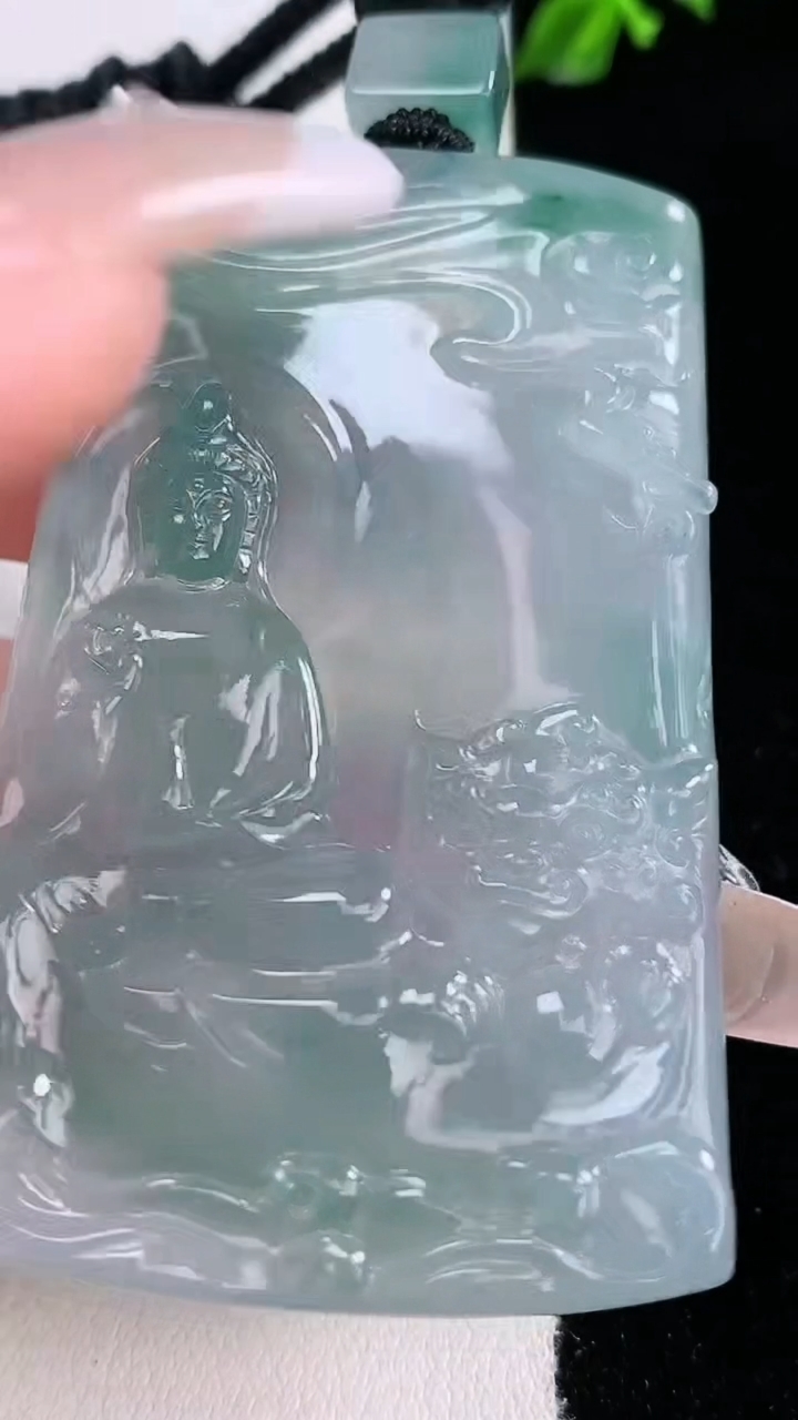 天然A货翡翠种飘花文殊菩萨吊坠，尺寸58.2-37-4.3，重量:35.21g
3月6日