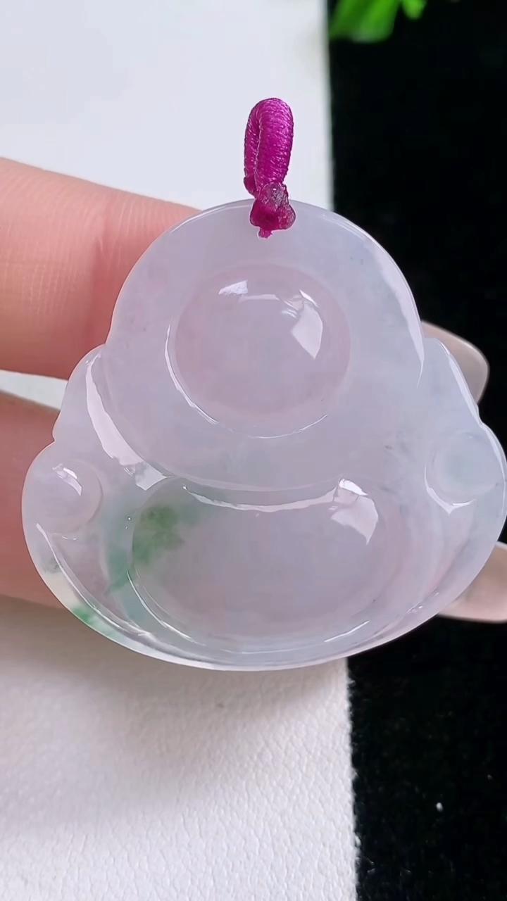 天然A货翡翠飘花佛公吊坠，尺寸34.5-36.2-5.8，重量:11.51g
3月6日