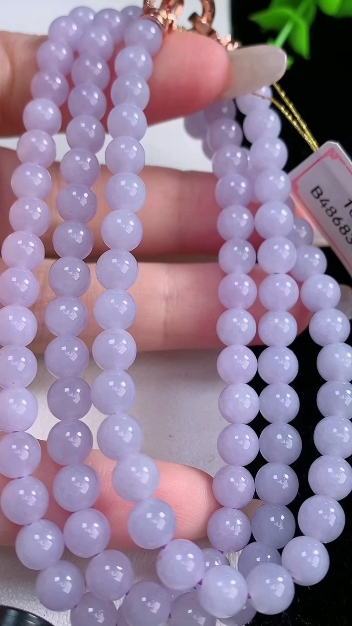 天然A货翡翠紫罗兰圆珠项链，尺寸5.7-108颗，重量:38.50g3月6日
工厂直销收藏佳品,种好