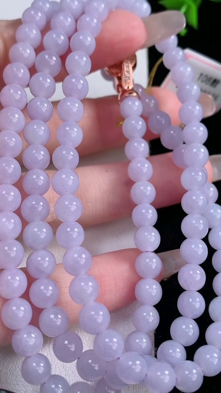 天然A货翡翠紫罗兰圆珠项链，尺寸5.7-108颗，重量:38.75g
3月6日