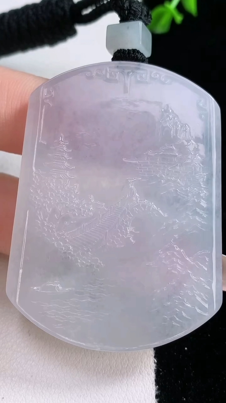 天然A货翡翠山水牌吊坠，尺寸53.4-40-5.4，重量:37.55g
3月6日