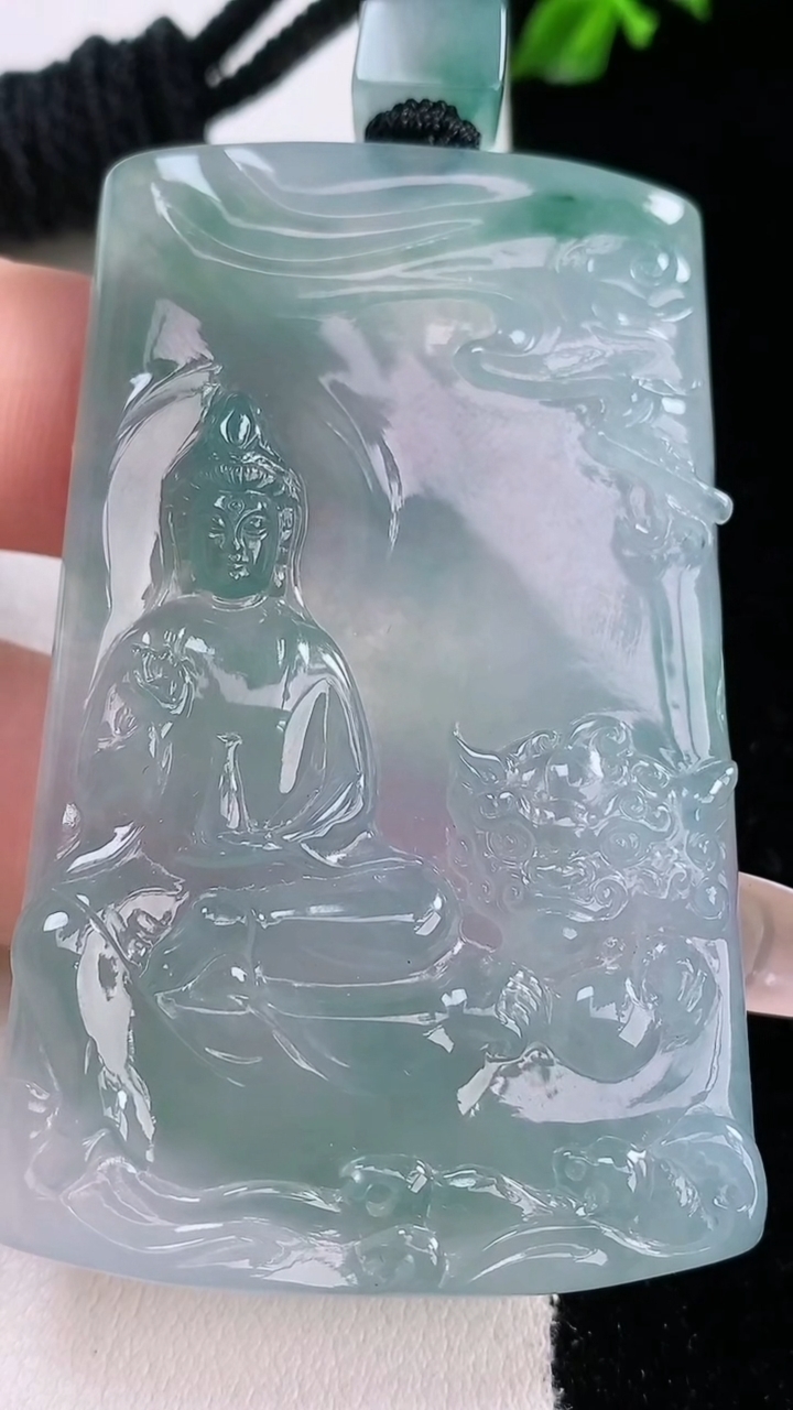 天然A货翡翠种飘花文殊菩萨吊坠，尺寸58.2-37-4.3，重量:35.21g
3月6日