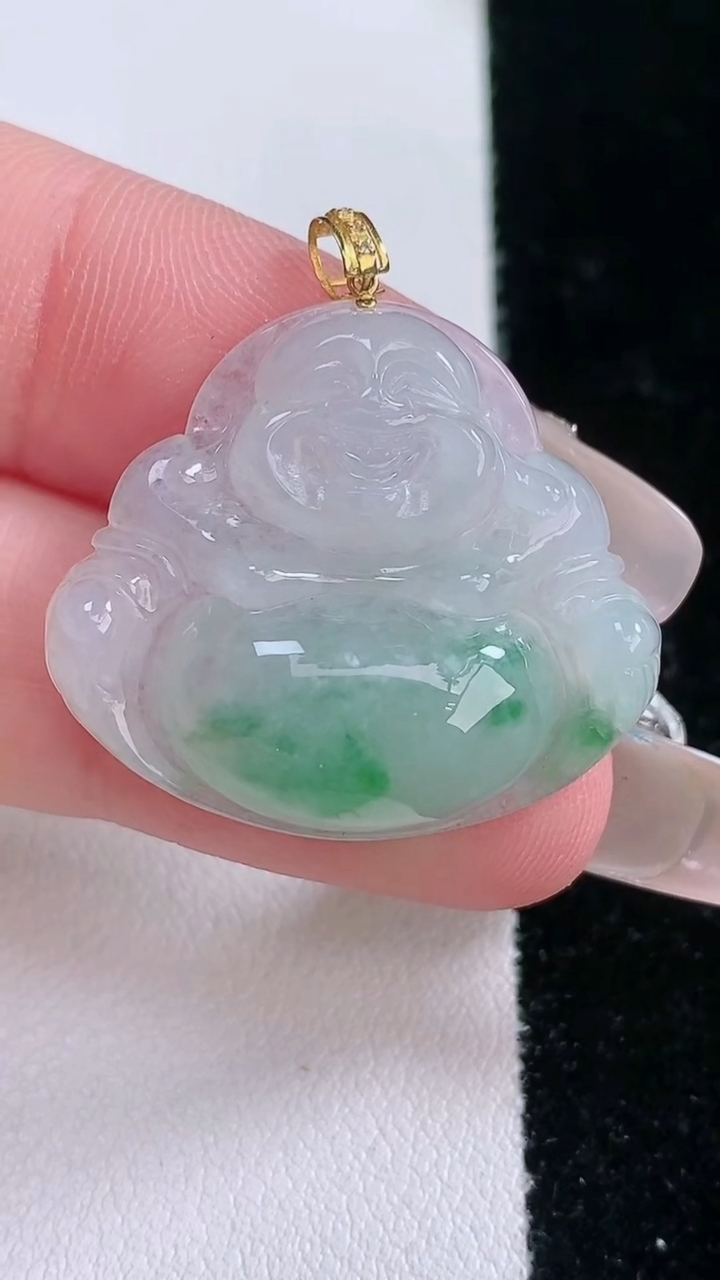 天然A货翡翠种飘花佛公吊坠，尺寸24-27.5-6，重量:5.69g
3月7日