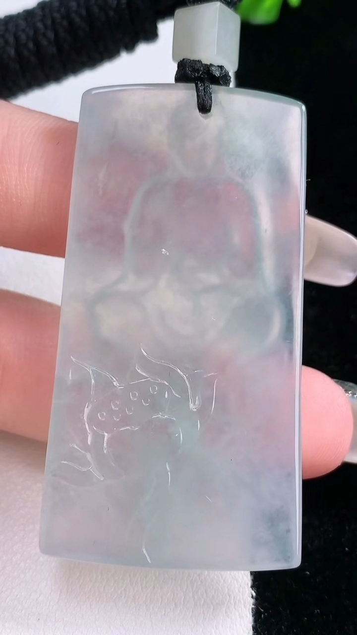 天然A货翡翠阿弥陀佛吊坠，尺寸52.3-27.2-5，重量:23.78g
3月7日